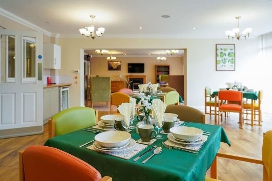 Dining at Cherrybrook Care Home in Bradford